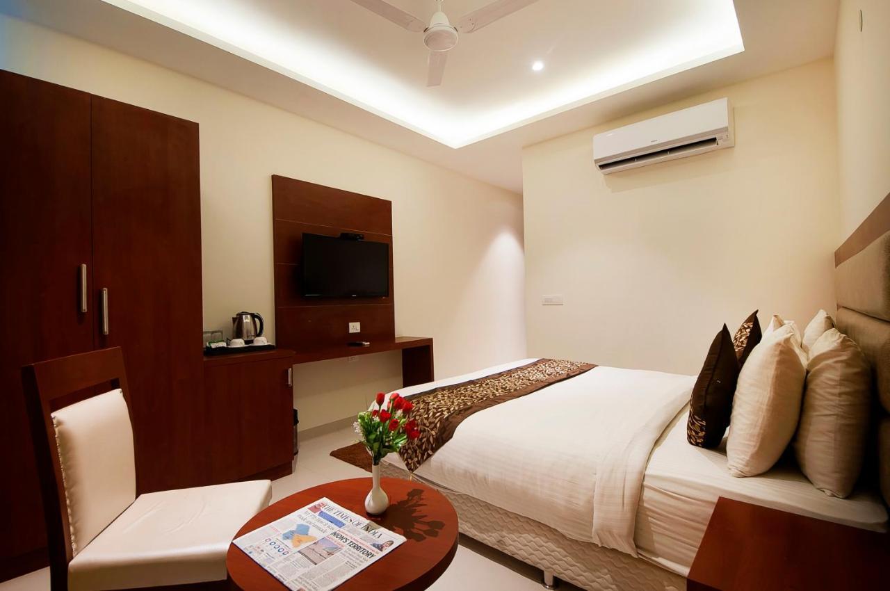 Hotel Z Suite-Near Delhi Airport Nové Dillí Exteriér fotografie