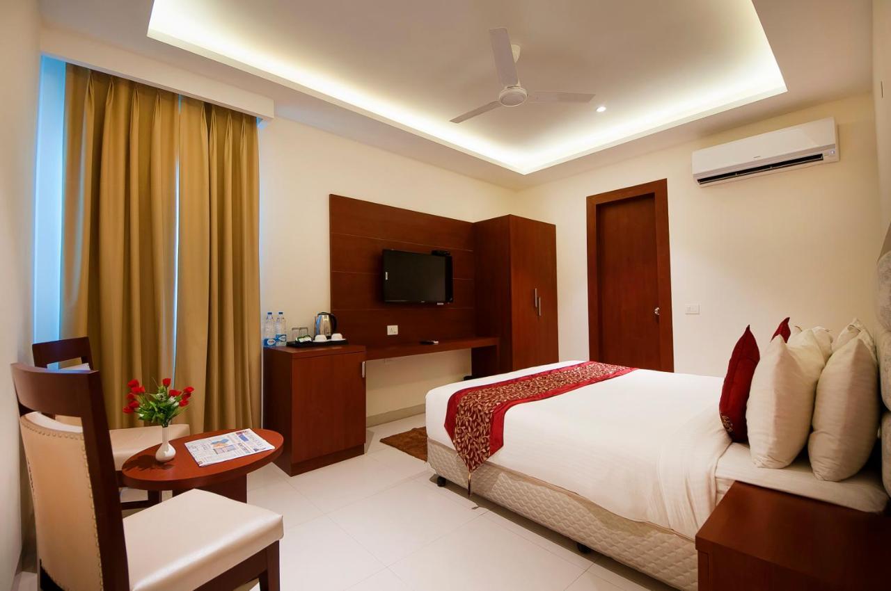 Hotel Z Suite-Near Delhi Airport Nové Dillí Exteriér fotografie