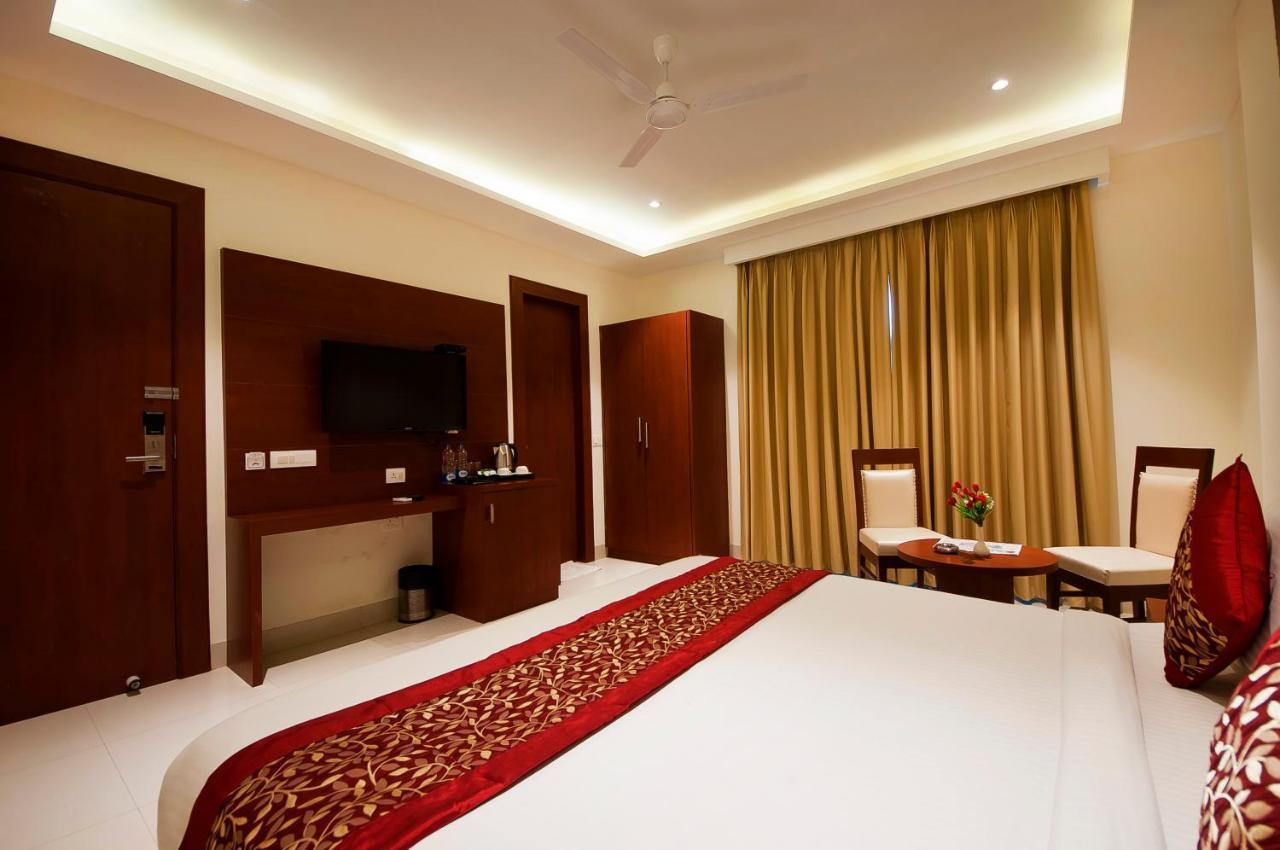 Hotel Z Suite-Near Delhi Airport Nové Dillí Exteriér fotografie